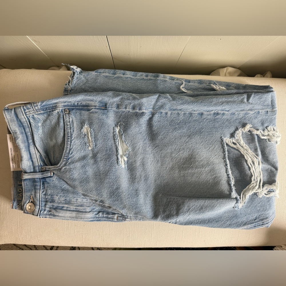 American Eagle Highest Rise 90s Boyfriend Distressed Jeans Sz 16 Regular NWT